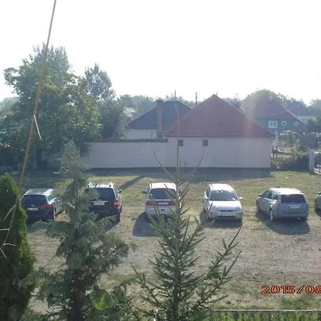 Vendégház Vadvirág *